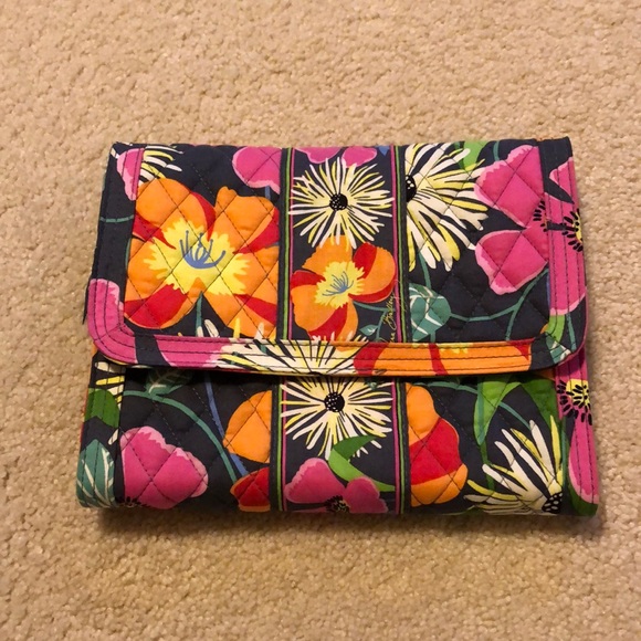 LIKE NEW!! VERA BRADLEY JEWELRY ORGANIZER - Picture 1 of 4